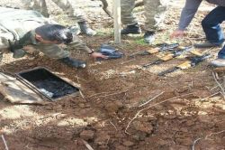 Silopi’de toprağa gömülü silahlar bulundu video foto