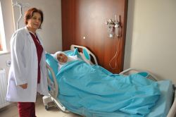 Yaşlı kadının karnından 4 kilo kitle çıkarıldı