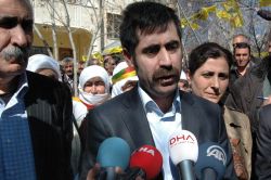 Gazetecilerden Van Belediye Başkanı Kaya’ya tepki