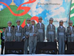 Zarokan reng dan bernameya pîroz