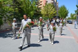 Batmanlılar Kutlu Doğuma gülle davet edildi video foto