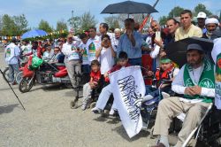 Engelliler Peygamber aşkı için engel tanımadı