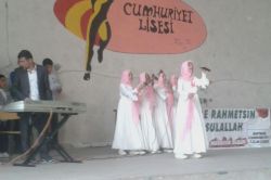 Lise öğrencileriden Kutlu Doğum etkinliği