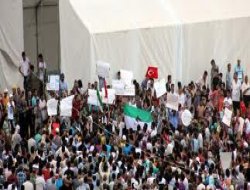 Li Çadirqempê Pevçûn