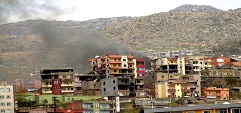 Kayyum atanan Şırnak Belediyesinde patlama:1 yaralı