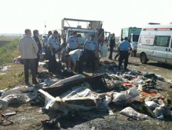 Ağrı'da Katliam Gibi Kaza: 13 Ölü (foto)