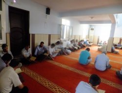 Çınar’da Mukabele ve Teravih namazlarına Yoğun İlgi - foto