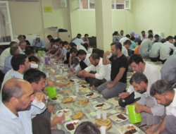 İkra-Der'den İftar Yemeği
