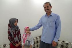 Çınarlı kardeşler harçlıklarını ihtiyaç sahibi aileler için biriktirdiler foto