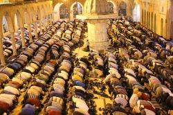 Kadir Gecesinde Şanlıurfa halkı camilere akın etti foto