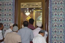 Şanlıurfa’da Dergâh Camisinde Sakal-ı Şerif yıl boyunca ziyarete açık olacak foto