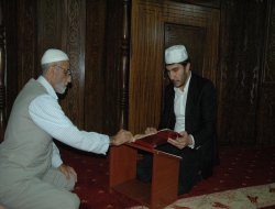 Bi ezma xwe di 62 saliya xwe de bû hafiz