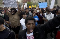 ABD’de ağaca asılı vaziyette bir siyahî bulundu