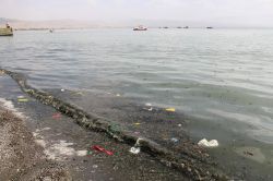 Sahildeki çöpler çocukların sağlığını tehdit ediyor