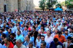 Darbe karşıtı protestolar devam ediyor