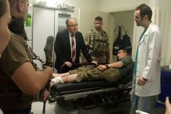 Siirt'te karakola taciz ateşi: 2 yaralı