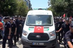 Darbe girişimi saldırısında hayatını kaybeden polis Gaziantep’te toprağa verildi foto