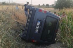 Araç şarampole yuvarlandı: 1 yaralı