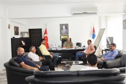 Darbecilerce alıkonulan komutana "geçmiş olsun" ziyareti