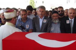 Darbecilerce katledilen polis Elazığ’da toprağa verildi