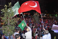 Batmanlılar darbe nöbetinde beşinci gününde foto