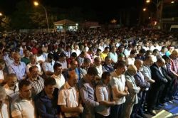 Muş halkı şükür namazına durdu foto