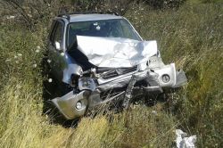 İki otomobil çarpıştı: 2'si ağır 4 yaralı