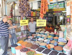 Fiyatlar Aynı Ama Alışveriş Yapan Yok!