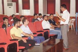 Üniversite adaylarına bilgilendirme yapıldı