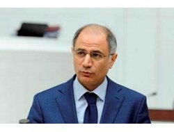 Wezîrê Karûbarên Hindir Efkan Ala dev ji wezîfa xwe berda