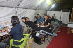 Muş'ta darbe karşıtları Kızılay’a kan bağışında bulundu foto