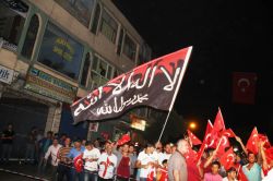 Midyat'ta darbe girişimine karşı nöbet devam ediyor