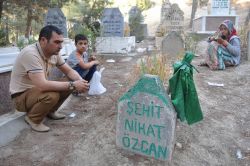 Sırtından vurulan askerin ailesi adalet bekliyor