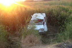 Kontrolden çıkan minibüs takla attı: 2 ölü 12 yaralı