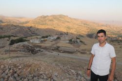 Batman’da köylüler yol ve cami istiyor