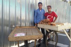 Suriyeli simitçi çocuğun zabıtalarca darp edildiği iddiası