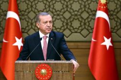 “Batı teröre destek veriyor ve darbelerin yanında yer alıyor”