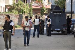 Kız kardeşini elektriğe vererek öldürdü