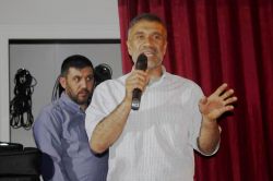 “Mücadele edin Suriyeli halkımın durumuna düşmeyin”