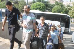 Mardin’de gözaltındaki eski valiler adliyeye sevk edildi foto