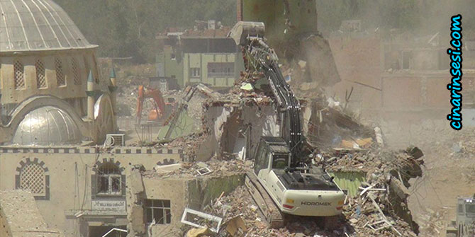 Nusaybin’de evler tek tek yıkılıyor