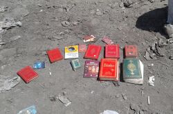 Muş'ta çöpte FETÖ yayınevlerinden çıkmış kitaplar bulundu foto