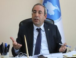 YYÜ’de 20 kişi daha görevden el çektirildi