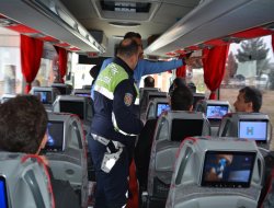 Uyuşturucu sevkiyatı yapan kişiler tutuklandı