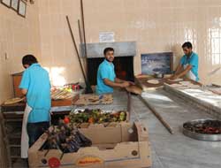 Ateşin Başında Ateşe İnat Oruç Tutuyoruz