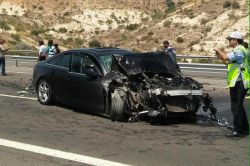 Otomobil kamyonetle çarpıştı: 5 yaralı