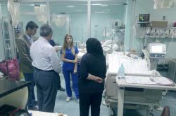 Cami inşaatında yaralanan işçilere ziyaret