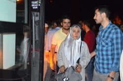 Bitlis’te son hacı kafilesi salavatlarla uğurlandı video foto