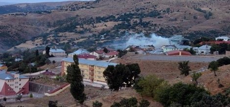 Nazımiye Jandarma Komutanlığına taciz ateşi açıldı