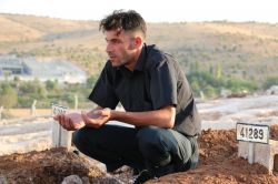 Baba, ben Hz. Muhammed’in yanına gideceğim video